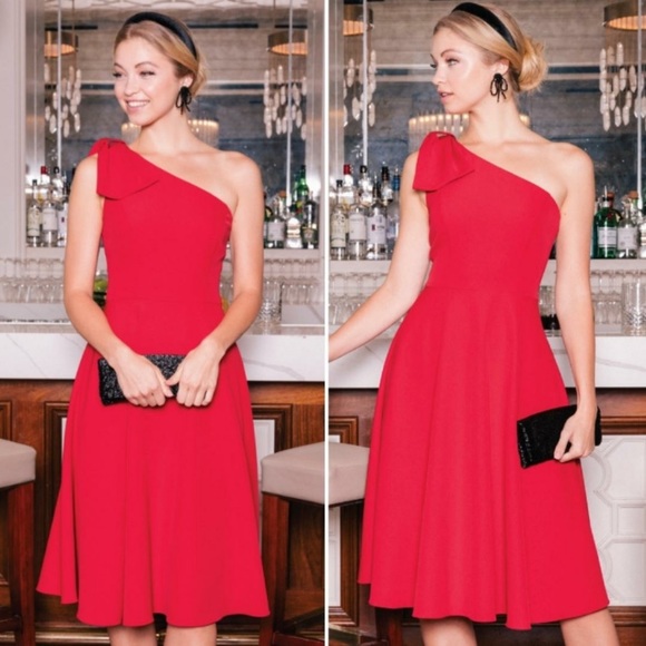 Gal Meets Glam Dresses & Skirts - Gal Meets Glam Yvonne Dress NWT